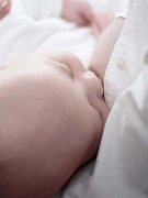 新生兒喂養(yǎng)時五大疑問